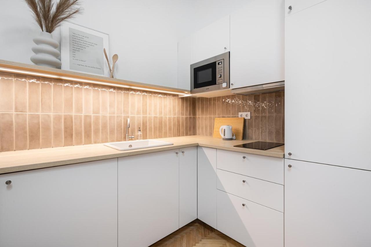 K10 - Kazinczy Street Heritage Suite - Best Location By Bqa Budapest Exterior foto